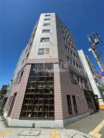 北海道札幌市中央区大通西１６ 8階建 築40年5ヶ月