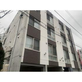 北海道札幌市中央区南八条西１５ 4階建 築6年10ヶ月