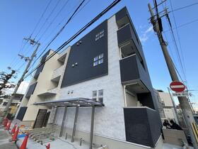 兵庫県尼崎市北大物町 3階建 築1年10ヶ月