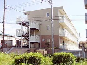 神奈川県大和市柳橋２ 3階建 築11年9ヶ月