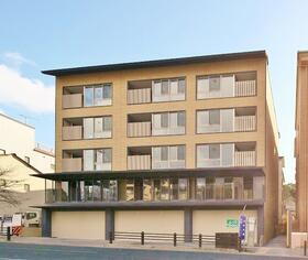 Ｓｃｈｉｌｆ（シルフ）神宮道