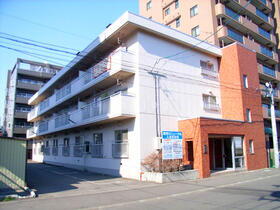 北海道札幌市中央区南十七条西８ 賃貸マンション