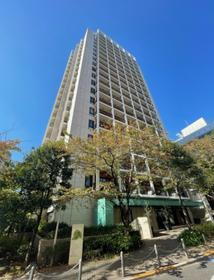 東京都港区六本木６ 地上18階地下2階建 築21年3ヶ月