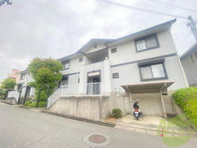 兵庫県神戸市垂水区桃山台３ 2階建 築32年4ヶ月