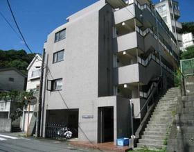 神奈川県藤沢市白旗１ 地上4階地下1階建 築33年9ヶ月