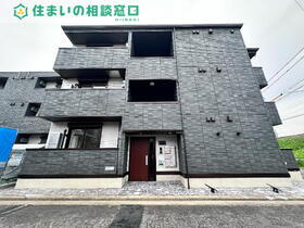 愛知県岡崎市久後崎町字堤下 3階建 築1年2ヶ月