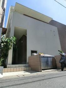 千葉県松戸市新松戸１ 2階建 築14年5ヶ月
