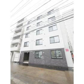 北海道札幌市豊平区豊平三条３ 5階建 築1年3ヶ月