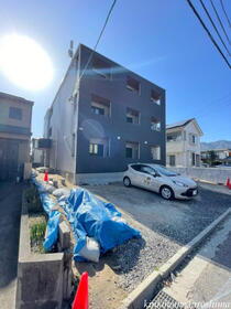 広島県広島市佐伯区美の里１ 3階建 築1年未満
