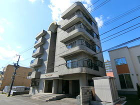北海道札幌市厚別区青葉町６ 5階建 築32年10ヶ月