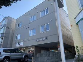 北海道札幌市清田区北野七条３ 3階建 築28年11ヶ月