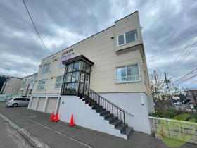 北海道札幌市東区北三十条東１７ 3階建 築37年2ヶ月