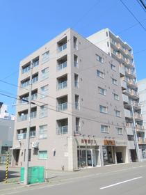 北海道札幌市中央区北一条西２３ 6階建 築39年11ヶ月