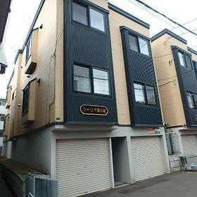 北海道札幌市中央区南五条西１６ 3階建