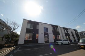 北海道千歳市梅ケ丘１ 2階建 築11年