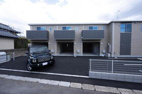 Ｃｏｕｒｔ　Ｇａｒｄｅｎ　Ｉｓｈｉｈａｔａ 2階建
