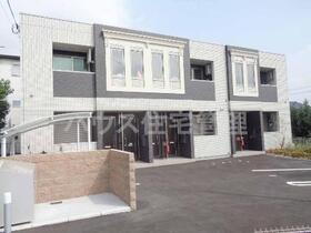 大阪府茨木市郡３ 2階建 