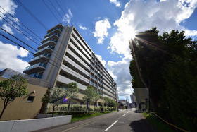 北海道札幌市豊平区平岸六条１５ 9階建 築15年5ヶ月