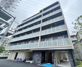 神奈川県横浜市港北区樽町２ 6階建 築2年1ヶ月