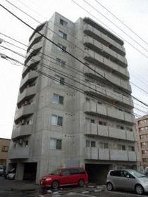 北海道札幌市中央区南十二条西１２ 9階建 築18年6ヶ月
