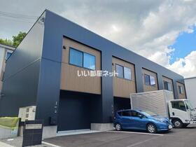 大阪府枚方市岡南町 テラスハウス