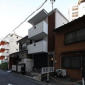 愛知県名古屋市西区菊井２ 3階建 築15年