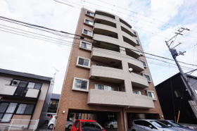 愛媛県松山市今在家４ 7階建 築16年2ヶ月