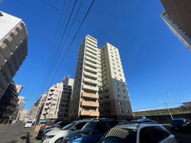 北海道札幌市中央区南十二条西１ 15階建 築17年4ヶ月