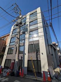 東京都目黒区目黒本町４ 5階建 築1年6ヶ月