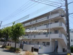 シャトー北別府 4階建