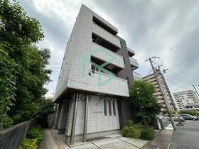 レトワール 4階建