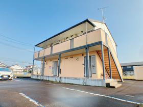 鹿児島県姶良市東餅田 2階建