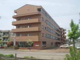 新潟県長岡市千歳２ 5階建 築23年10ヶ月