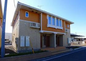 群馬県伊勢崎市三室町 2階建 築10年11ヶ月