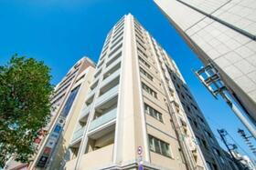 東京都新宿区四谷２ 13階建 築10年8ヶ月