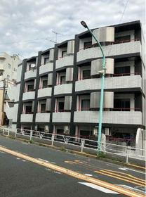 東京都渋谷区恵比寿３ 地上4階地下1階建 築38年5ヶ月