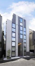 東京都新宿区矢来町 4階建 築3年4ヶ月