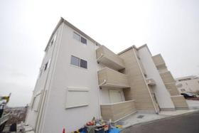 神奈川県横浜市南区別所４ 3階建 築8年7ヶ月
