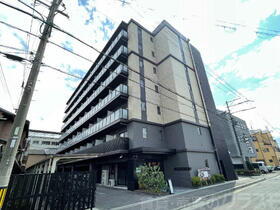 エステムコート京都西院 7階建
