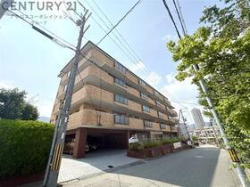 宝塚コートハイツ 6階建