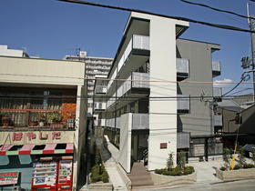 熊本県熊本市中央区万町１ 4階建 築15年9ヶ月