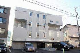 北海道札幌市白石区東札幌四条５ 4階建 築18年4ヶ月