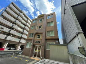 北海道札幌市中央区北三条西１７ 4階建 築18年9ヶ月