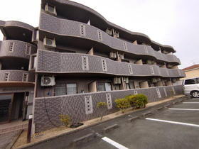 静岡県浜松市中央区三方原町 3階建 築26年5ヶ月