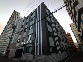 北海道札幌市中央区南八条西１ 5階建 築3年4ヶ月