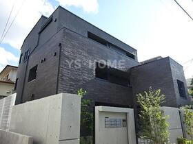 東京都杉並区上井草１ 3階建 築6年9ヶ月