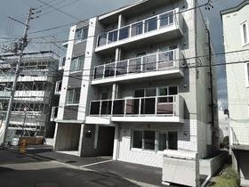 北海道札幌市厚別区厚別南１ 4階建 築6年10ヶ月