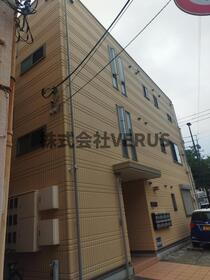 東京都足立区千住東２ 3階建