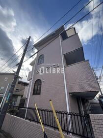 東京都小平市小川東町５ 3階建