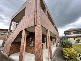 兵庫県加西市北条町古坂７ 2階建